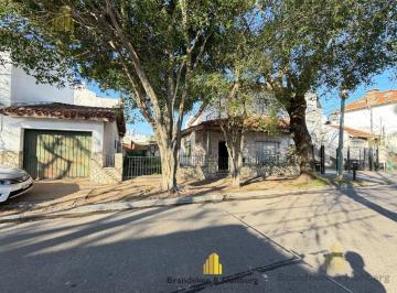 Casa · 117m² · 3 Ambientes · 1 Cochera · Casa en Venta a Refaccionar – 15,30 de Frente × 13,95 m – a 2 Cuadras de Av Maipú