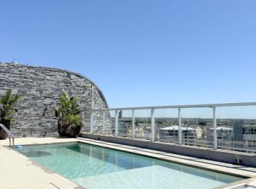 Departamento · 200m² · 6 Ambientes · 4 Cocheras · Penthouse de Categoría Piscina Privada en Terraza Propia 3 Dorm. en Suite