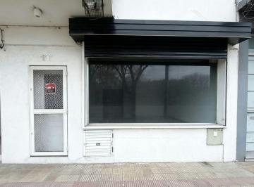 Local comercial · 50m² · 1 Cochera · Local en Alquiler La Plata Habilitacion y Cochera