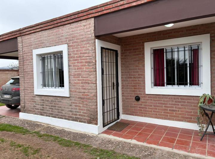 Casa · 105m² · 4 Ambientes · 1 Cochera