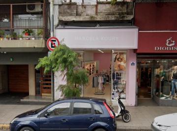 Local comercial · 126m² · Excelente Local Sobre La Av Triunvirato en El Foco Comercial de Villa Urquiza