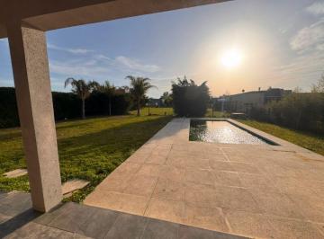 Casa de 4 ambientes, Esteban Echeverría · Casa en Alquiler en La Horqueta de Echeverría Canning