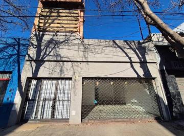Local comercial · 285m² · 5 Ambientes · 4 Cocheras · Alquiler Local con Depósito de 300 m² en Zona Comercial - Rosario Sobre Av San Martin