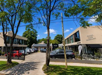 Local comercial · 32m² · 1 Ambiente · 28 Cocheras · Local en Complejo Comercial, Bella Vista