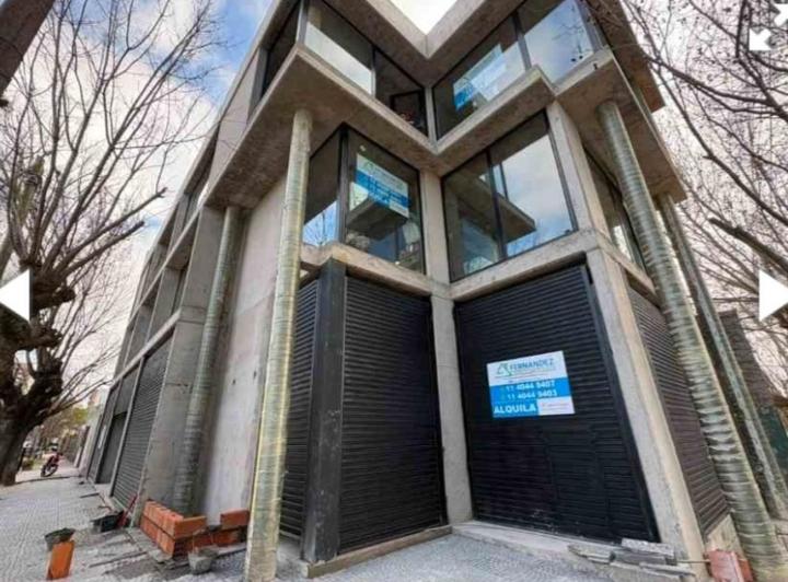 Local comercial · 150m² · 1 Ambiente