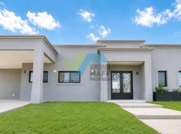 Casa · 220m² · 4 Ambientes · 2 Cocheras · Casa en Venta en Monet Barrio Privado, Campana, G. B. a. Zona Norte