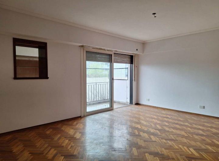 Departamento · 140m² · 3 Ambientes · 1 Cochera