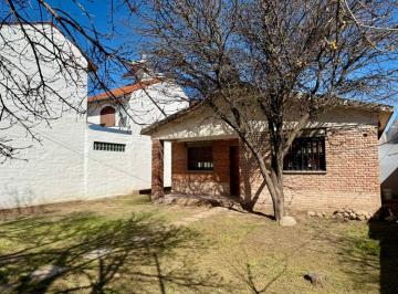 Casa de 4 ambientes, Mina Clavero · Casa en Excelente Ubicación – Mina Clavero