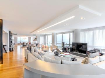 Departamento de 4 ambientes, Vicente López · Espectacular! Piso Altisimo Amoblado con Vista Plena Al Río – Torre Al Río