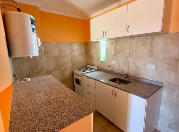 Departamento de 3 ambientes, Córdoba · Alquiler 1 Dormitorio | Piso Alto Frente | Balcón | B° Pueyrredón