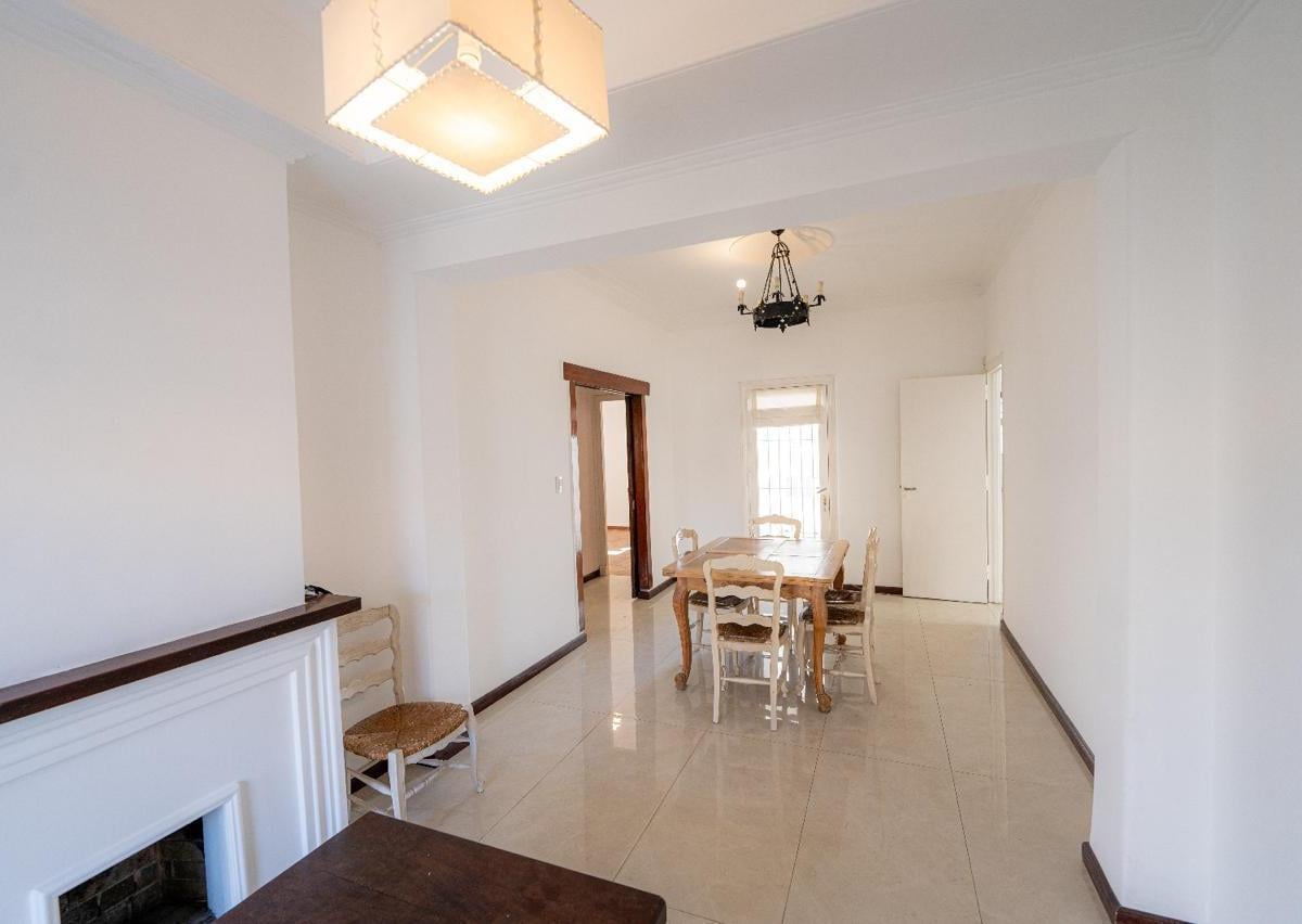 Venta de chalet de 4 ambientes en el barrio Chauvin