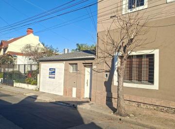 PH de 4 ambientes, Morón · PH en Venta 2 Familias C/ Cochera en Villa Sarmiento