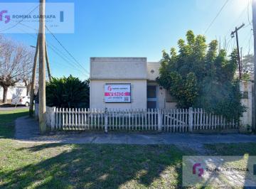Casa · 90m² · 3 Ambientes · 2 Cocheras · Casa en Venta en La Plata.