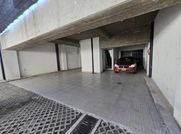 Garage · 12m² · 1 Cochera · Cochera Fija, Superficie Cubierta en Edificio Santiago del Estero 3317 (Casi Saavedra)