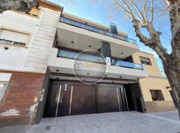 Departamento · 156m² · 4 Ambientes · 2 Cocheras · Se Vende Triplex, Cuatro Amb, Cochera Doble (A Estrenar)