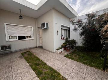 Casa · 81m² · 4 Ambientes · Casa en Castelar Norte