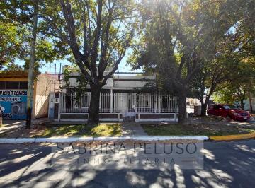 Casa · 195m² · 3 Ambientes · 1 Cochera · Venta Casa Merlo