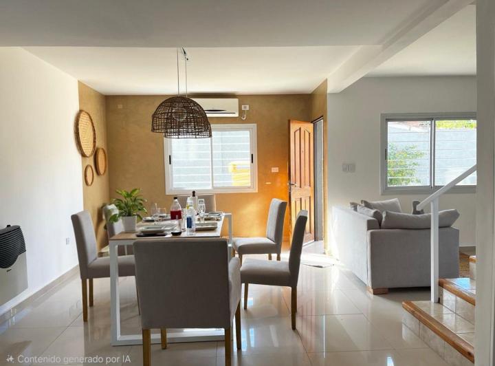 Casa · 68m² · 4 Ambientes · 1 Cochera