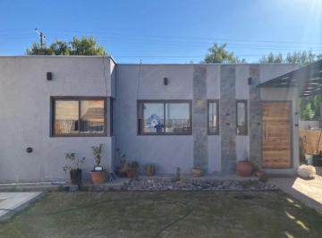 Casa de 5 ambientes, El Challao · Casa en Venta – Barrio Privado La Yaya – El Challao, Las Heras