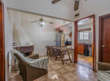 Casa · 63m² · 3 Ambientes · Venta Casa 1 o 2 Dorm. Patio con Parrillero