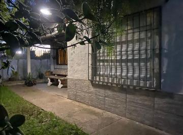 Casa · 68m² · 2 Ambientes · 1 Cochera · Venta Casa Dos Dorm. Mas Barbacoa San Luis