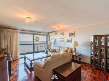 Departamento · 108m² · 4 Ambientes · 1 Cochera · Venta Apartamento Punta Carretas Rambla.