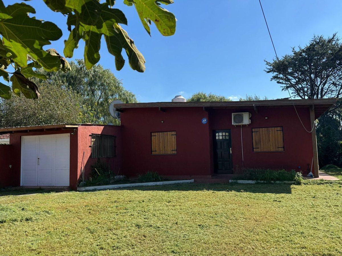 Casa 3 amb, 106m² en barrio Alfar — apto crédito