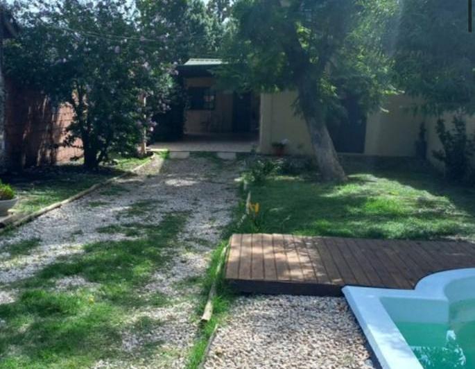 Casa en alquiler en Pilar · 5 ambientes