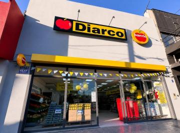 Local comercial · 425m² · Local en Av Rivadavia 11674 - Superficie Total 425 m²
