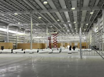 Depósito · 7500m² · S/autopista a Estrenar Nave de 7000 m² C/oficinas a Int 12 m Pisos Laser