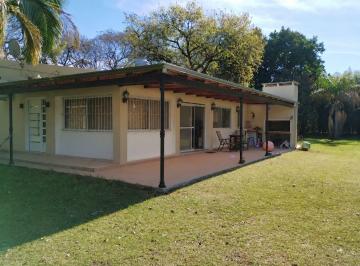 Casa de 5 ambientes, Arroyo Leyes · Venta de Casa o Casa Quinta, 2 Habitaciones Terreno de 2000 m²