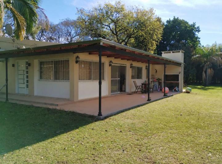 Casa · 100m² · 5 Ambientes · 1 Cochera