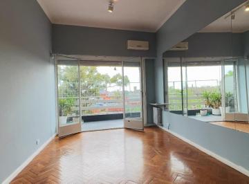 Departamento · 108m² · 3 Ambientes · Dos Dorm. Dos Baños Completos. Al Frente Luz Sol y Vista, Gran Balcón Corrido