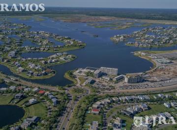 Terreno · 971m² · Excelente Lote Al Lago en El Barrio Marinas de Puertos del Lago. Orientacion Noreste.