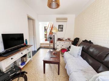 Casa · 110m² · 5 Ambientes · Venta 2 Casas con Renta 7% La Comercial