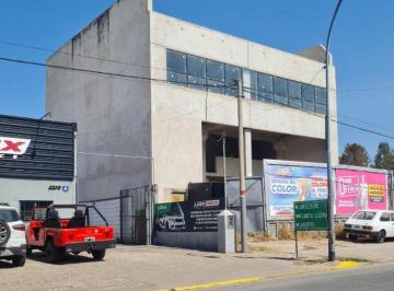 Local comercial de 5 ambientes, Córdoba · Importante Local S/ Pettoruti 2500 - a Terminar - Recibe Menor