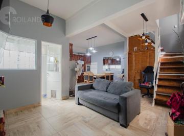 Living Comedor · Venta PH 2 Ambientes en Duplex con Quincho Parrilla en Villa General Mitre