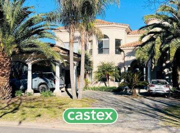 Casa · 324m² · 6 Ambientes · 6 Cocheras · Casa Santa Catalina, Villanueva, Tigre