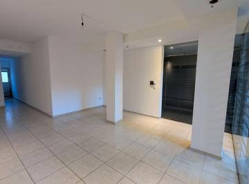 Local comercial · 40m² · 2 Ambientes · Alquiler - Local Comercial Al Frente - 9 de Julio 1737 - Bajas Expensas