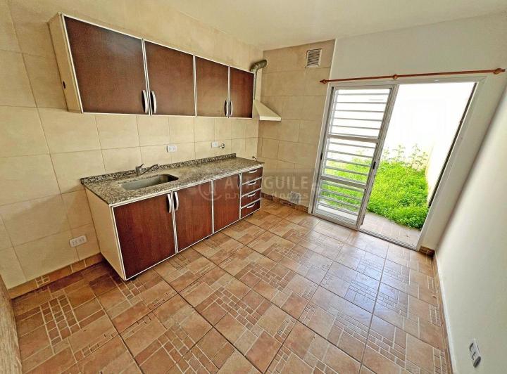 Casa · 70m² · 3 Ambientes · 1 Cochera