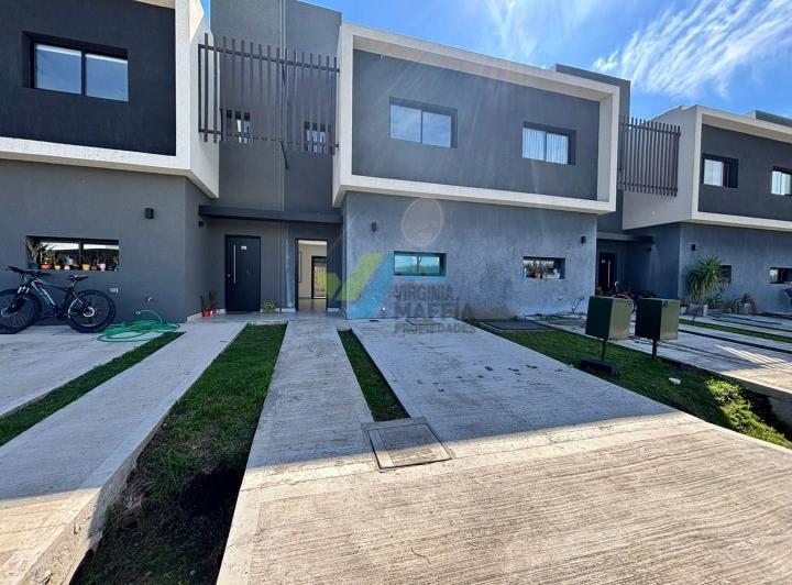 Casa · 100m² · 4 Ambientes