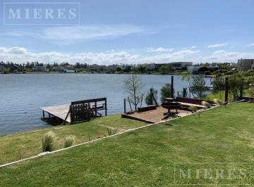 Casa · 255m² · 6 Ambientes · Alquiler de Verano a La Laguna en San Gabriel, Villanueva.