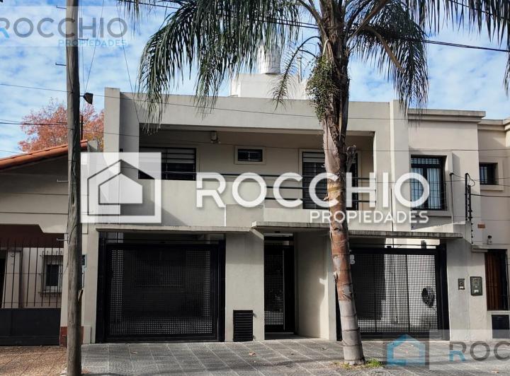 Casa · 281m² · 4 Ambientes · 2 Cocheras