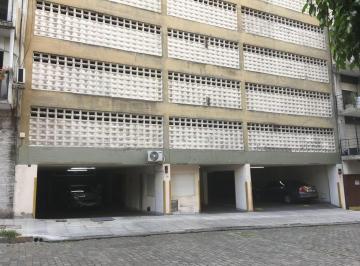 Garage 23m² Venta · Guido y Pueyrredon - Muy Comoda con Montacargas