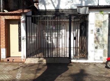 Casa de 4 ambientes, Rosario · Casa en Pb Cerca del Alto Rosario con Cochera