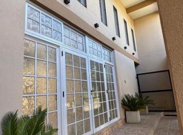 Local comercial de 3 ambientes, Berazategui · Venta Salón de Fiestas Gutierrez