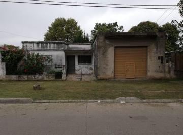 Casa · 70m² · 3 Ambientes · 1 Cochera · Oportunidad, Casa a Refaccionar en Temperley
