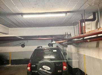 Garage · 12m² · Cómoda Cochera Fija Cubierta en Venta en La Mejor Zona de Monserrat!