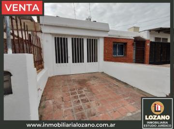 Casa de 8 ambientes, Córdoba · Casa de 3 Dorm. + Depto de 1 Dormitorio en Venta