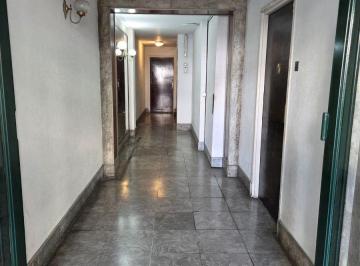 Departamento de 3 ambientes Venta USD 140.000 · Larrea y Paraguay - Tres Ambientes con Dependencia Al Frente con Balcon